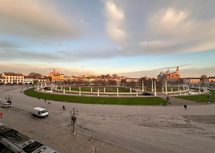 Wonderful Prato Della Valle